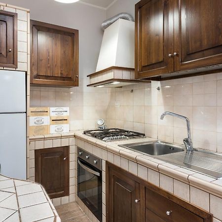 Travelershome Ciampino Suite Bagian luar foto