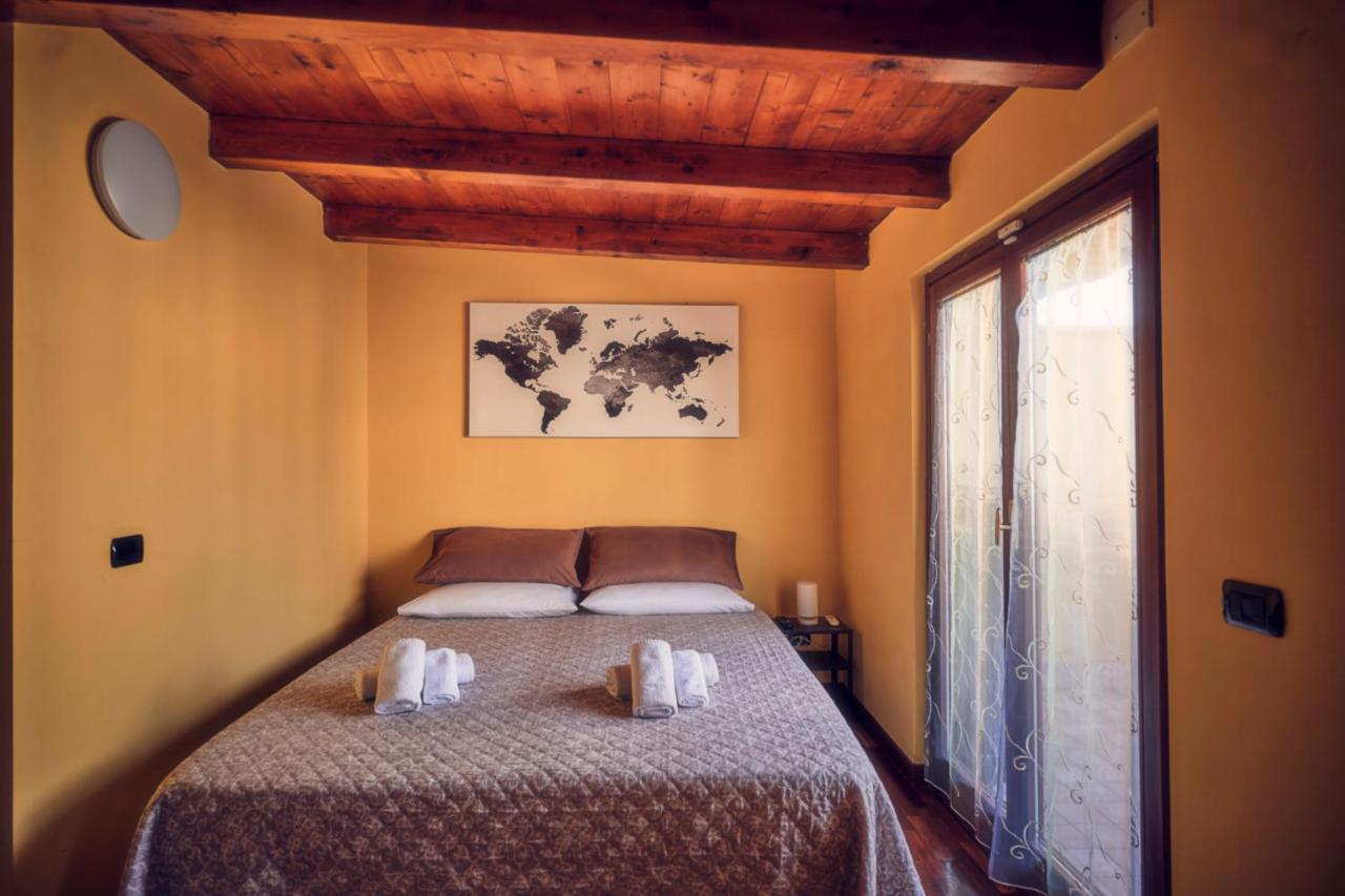 Travelershome Ciampino Suite Bagian luar foto