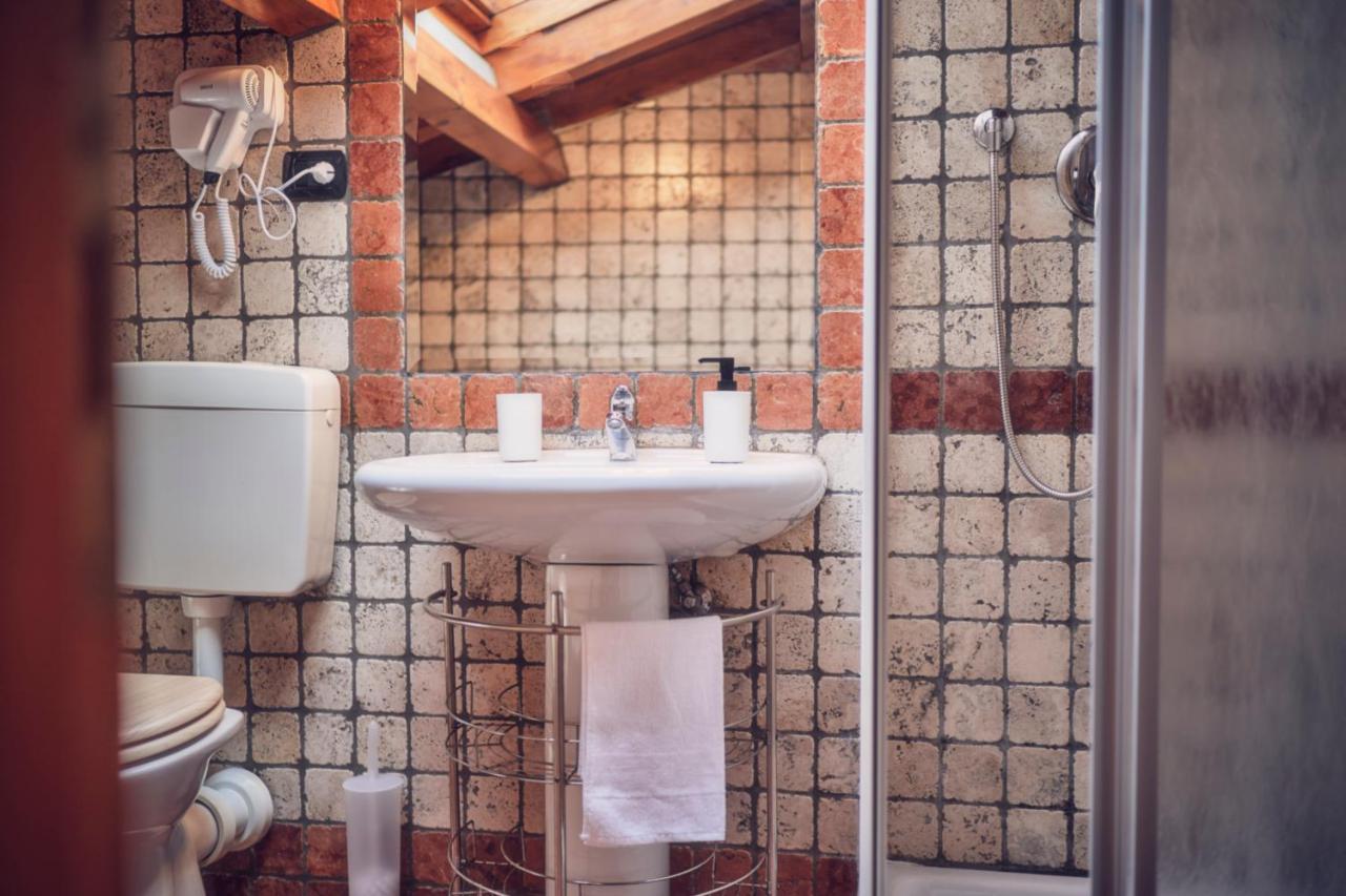 Travelershome Ciampino Suite Bagian luar foto