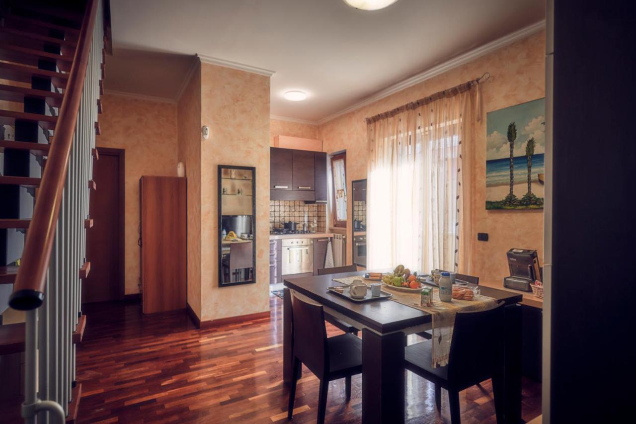 Travelershome Ciampino Suite Bagian luar foto