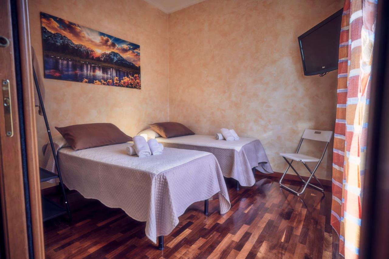 Travelershome Ciampino Suite Bagian luar foto