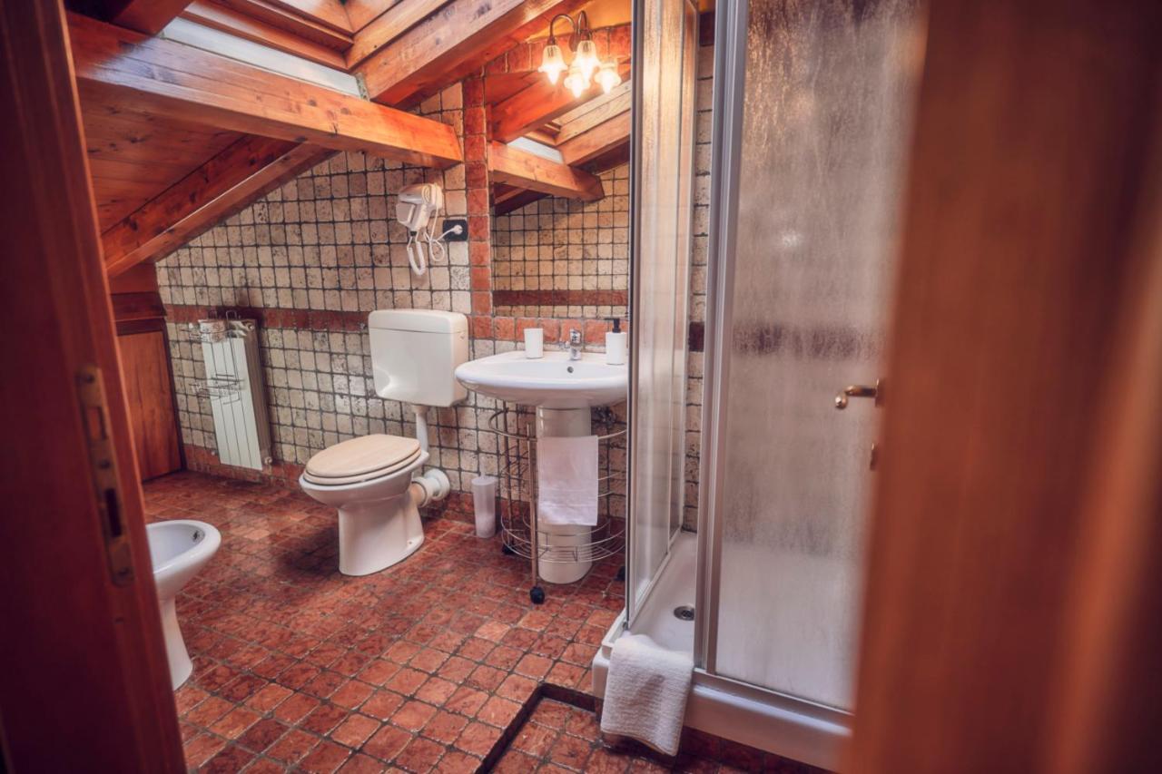 Travelershome Ciampino Suite Bagian luar foto