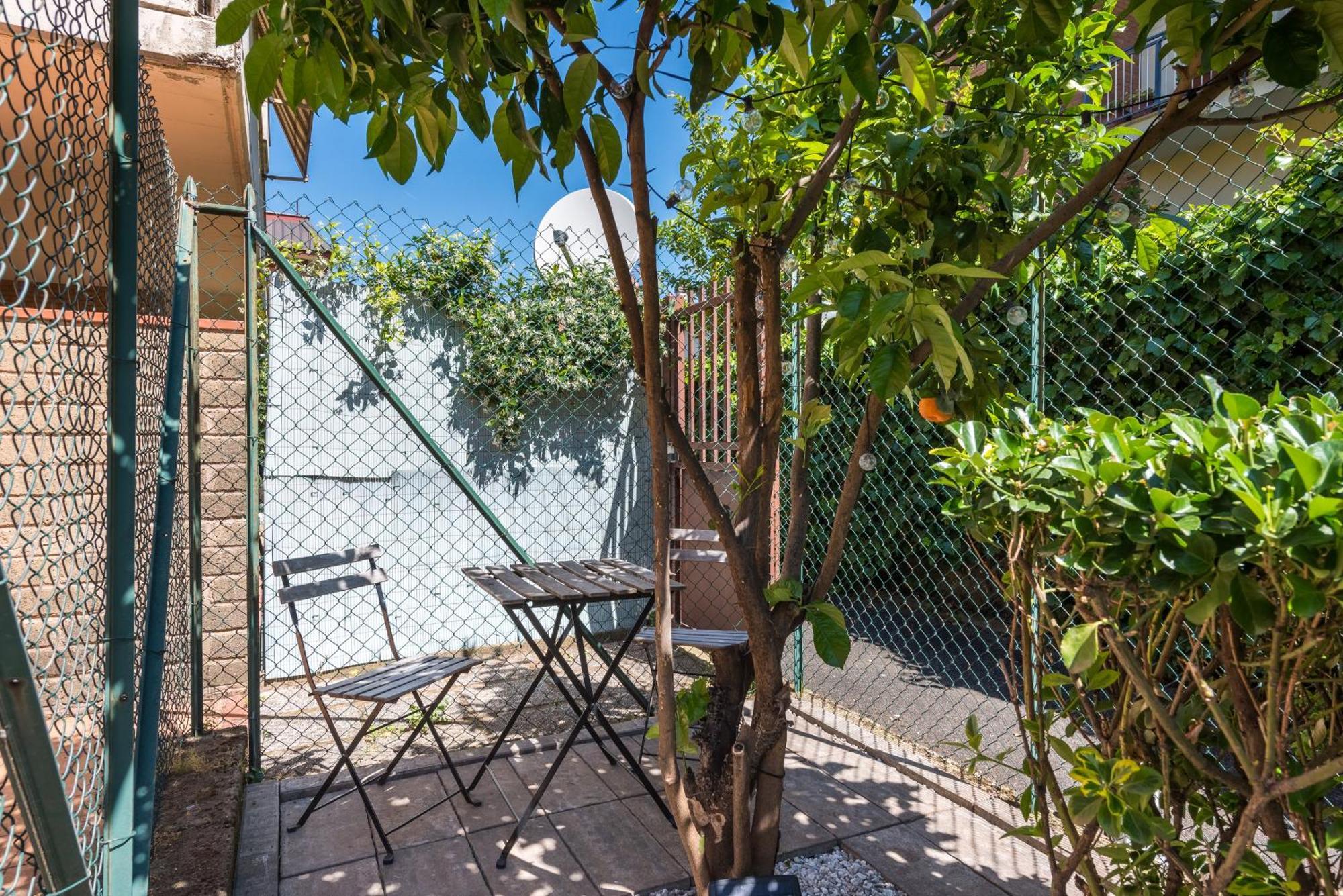 Travelershome Ciampino Suite Bagian luar foto